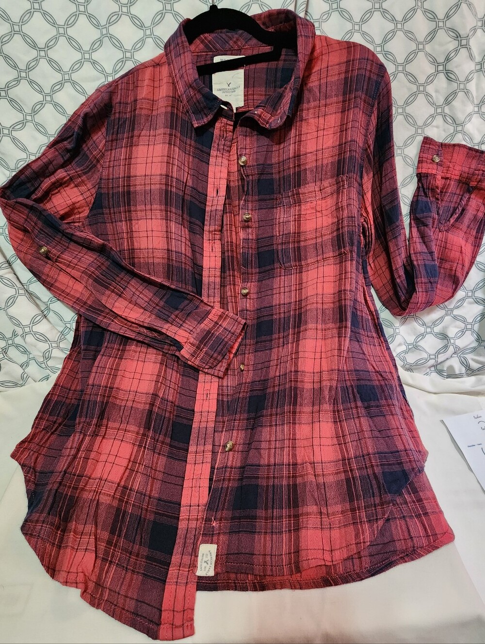 American Eagle Outfitters women's plaid boyfriend-fit shirt, Sz M